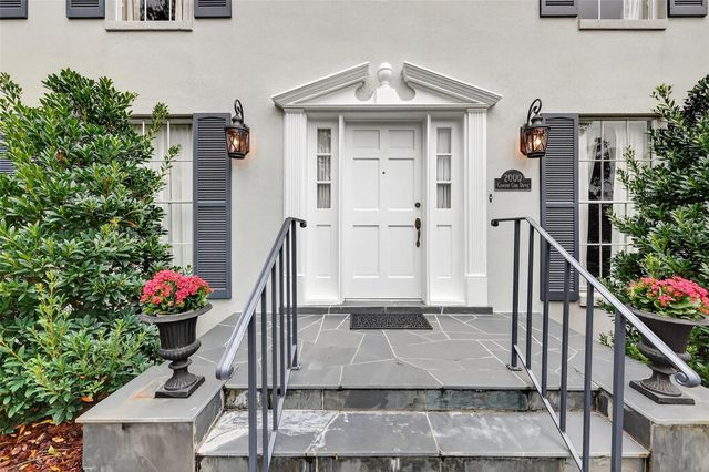 2000 COUNTRY CLUB DRIVE, Eustis, FL 32726