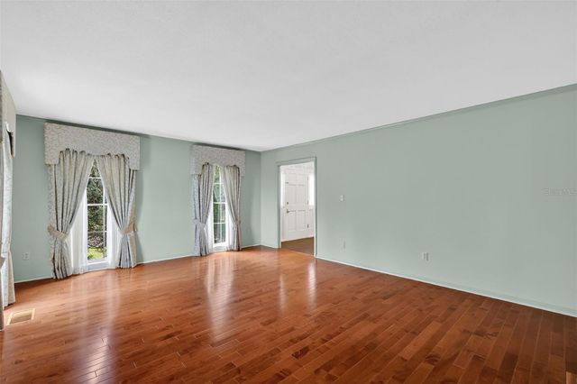 2000 COUNTRY CLUB DRIVE, Eustis, FL 32726