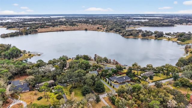 2000 COUNTRY CLUB DRIVE, Eustis, FL 32726