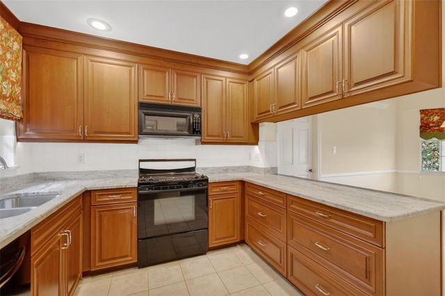 2000 COUNTRY CLUB DRIVE, Eustis, FL 32726