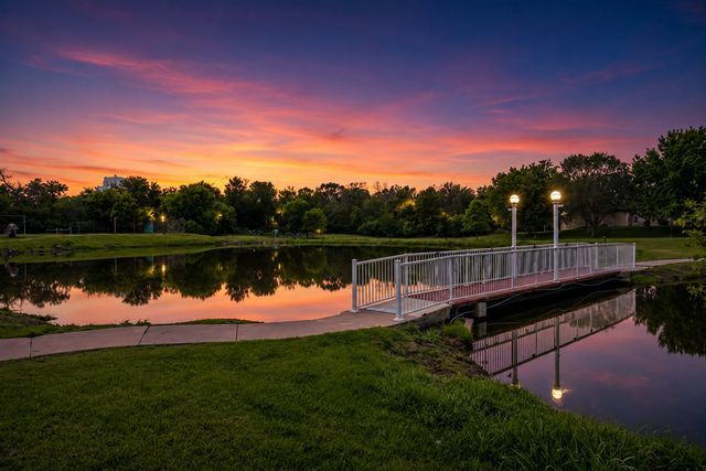 10720 Rockford Road 305, Plymouth, MN 55442