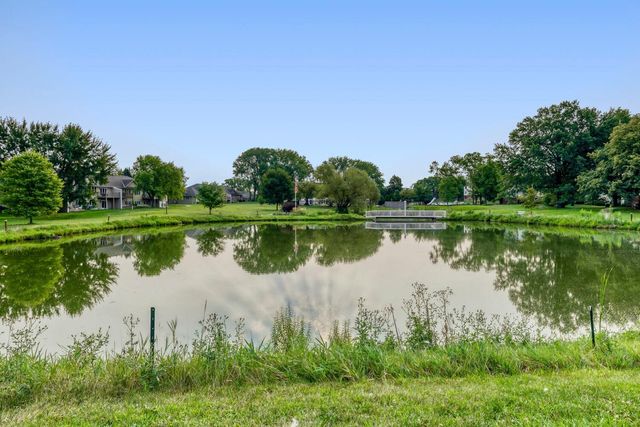 10720 Rockford Road 305, Plymouth, MN 55442