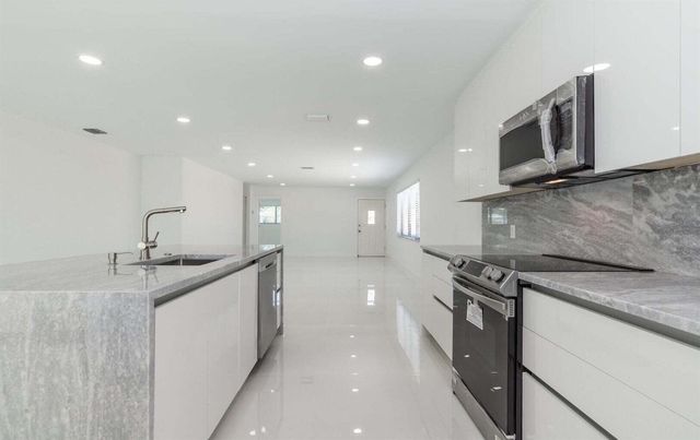 524 NW 53rd Street, Boca Raton, FL 33487