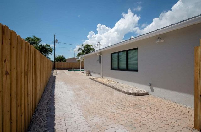 524 NW 53rd Street, Boca Raton, FL 33487
