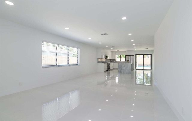524 NW 53rd Street, Boca Raton, FL 33487