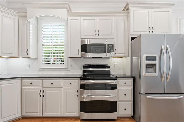 8410 Parker Place, Roswell, GA 30076