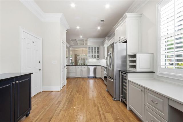 8410 Parker Place, Roswell, GA 30076