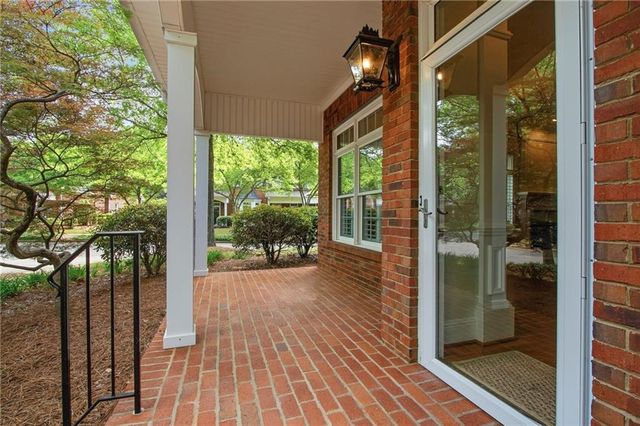 8410 Parker Place, Roswell, GA 30076