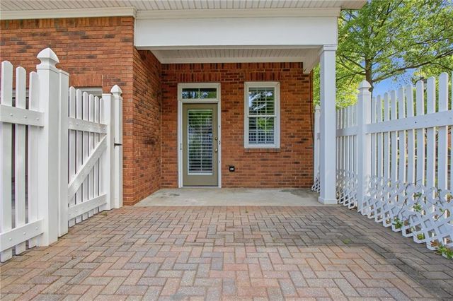 8410 Parker Place, Roswell, GA 30076