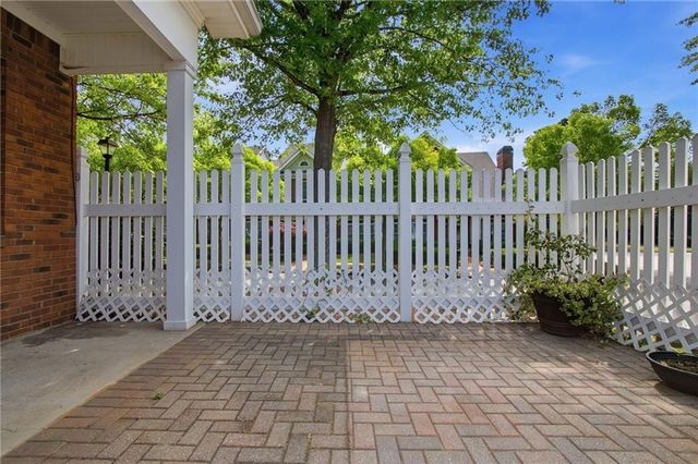 8410 Parker Place, Roswell, GA 30076