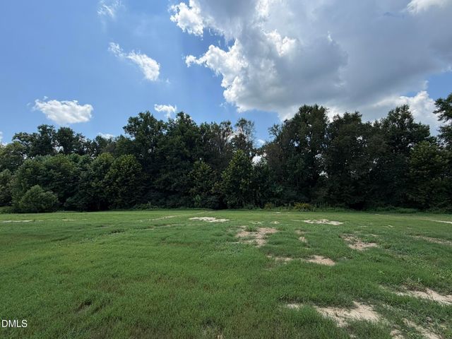326 Barbour's Place Drive, Four Oaks, NC 27524