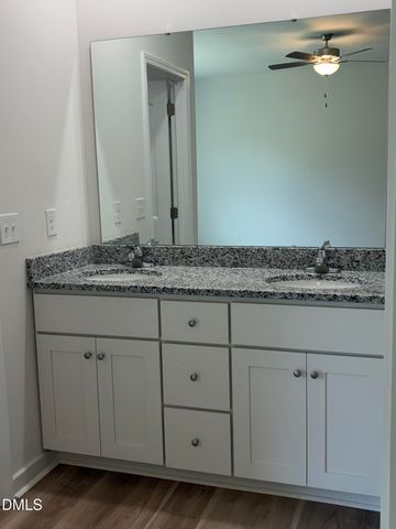 326 Barbour's Place Drive, Four Oaks, NC 27524