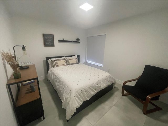 5733 NW 100th Court, Doral, FL 33178