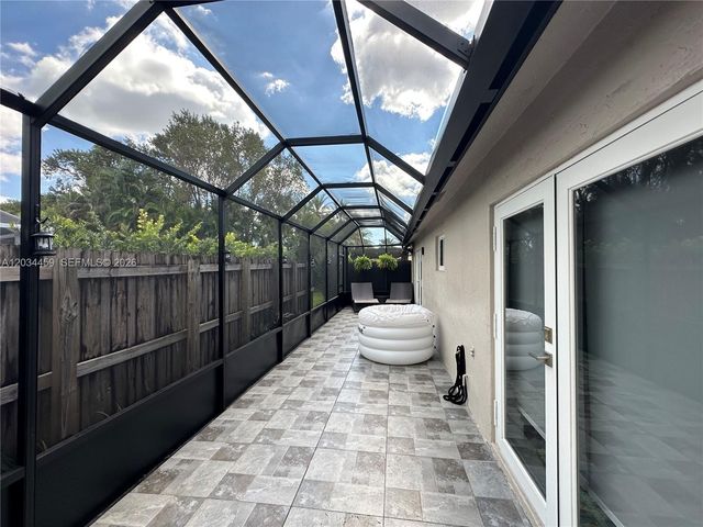 5733 NW 100th Court, Doral, FL 33178