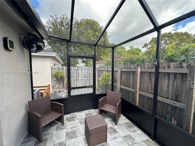 5733 NW 100th Court, Doral, FL 33178