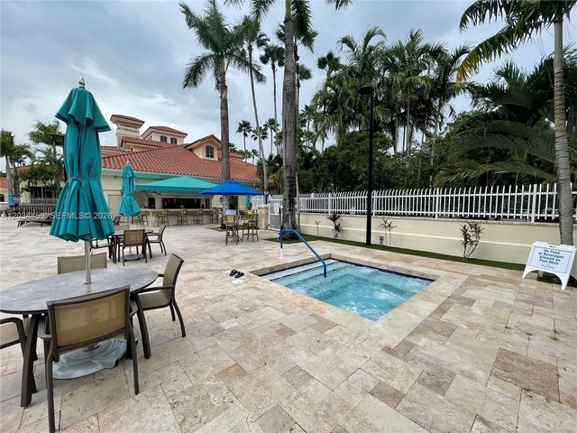 5733 NW 100th Court, Doral, FL 33178