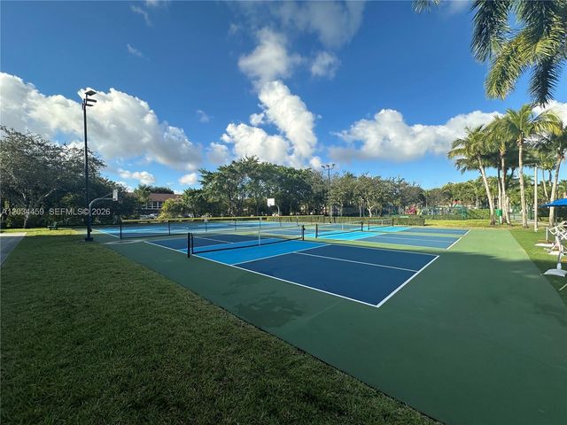 5733 NW 100th Court, Doral, FL 33178