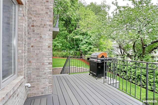 65 Ross Avenue, Demarest, NJ 07627