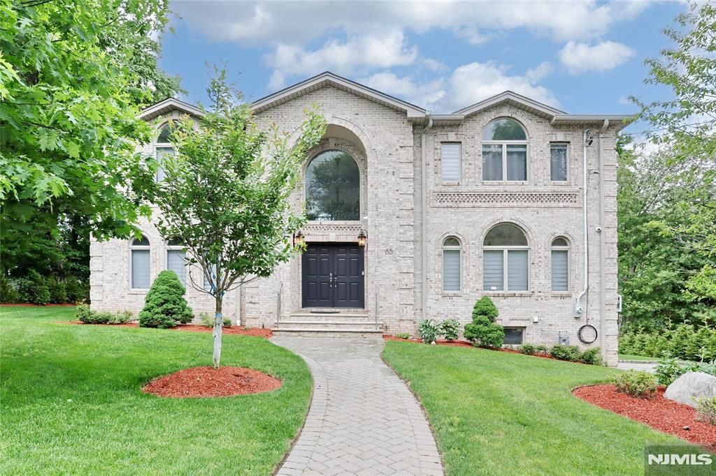 65 Ross Avenue, Demarest, NJ 07627