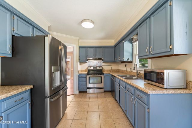 112 Galahad Drive, Greenville, NC 27858