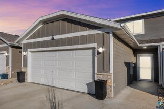 4416 E Whisper Ridge Pl Place, Sioux Falls, SD 57108