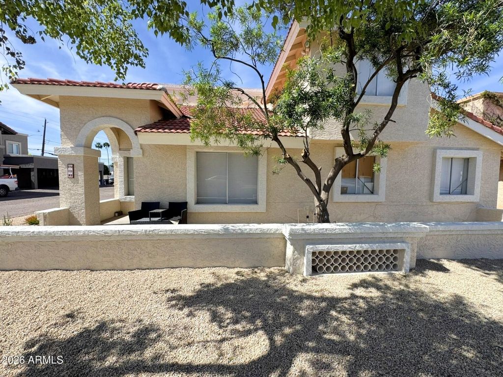 Image 10 of property listing at 816 N REVERE --, Mesa, AZ 85201