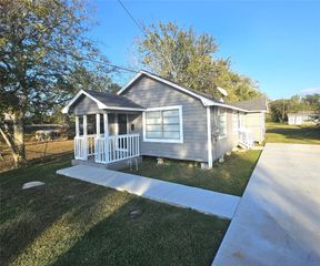 2919 Letulle, Bay City, TX 77414