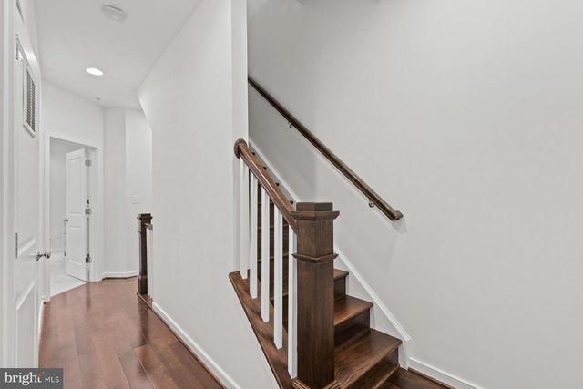 1022 3RD PL SE, Washington, DC 20003