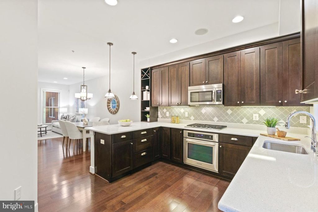 1022 3RD PL SE, Washington, DC 20003