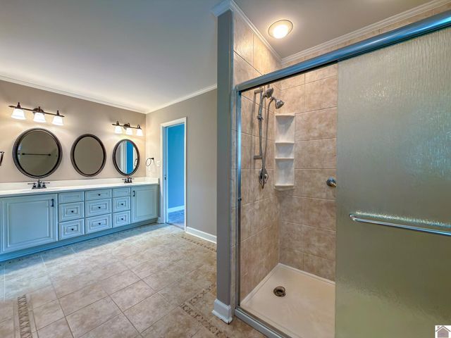 1517 Gleneagles, Paducah, KY 42001