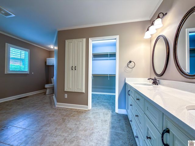 1517 Gleneagles, Paducah, KY 42001