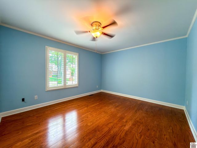 1517 Gleneagles, Paducah, KY 42001