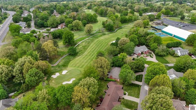 1517 Gleneagles, Paducah, KY 42001