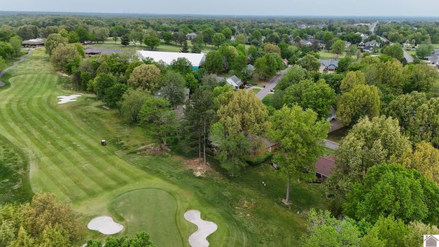 1517 Gleneagles, Paducah, KY 42001