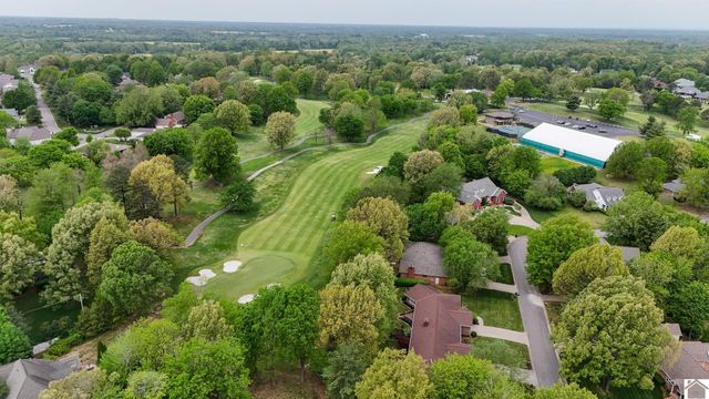 1517 Gleneagles, Paducah, KY 42001