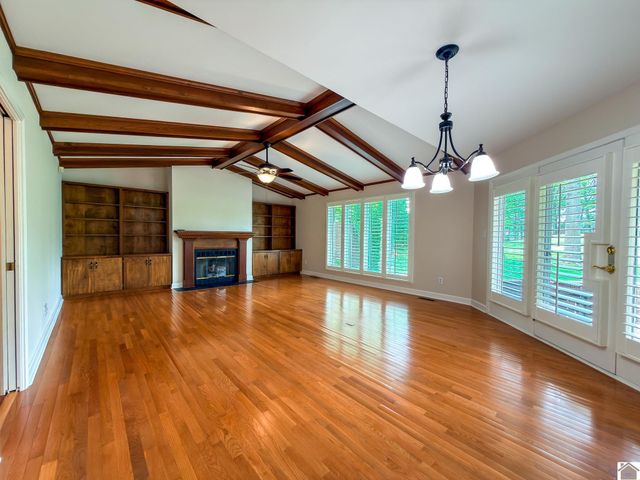 1517 Gleneagles, Paducah, KY 42001