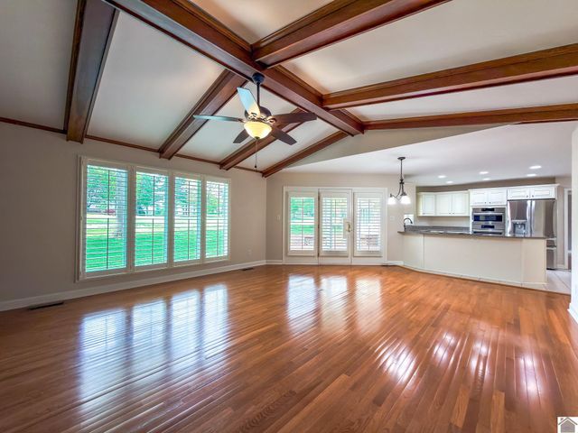 1517 Gleneagles, Paducah, KY 42001
