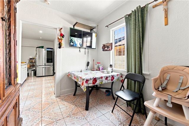 238 W 90th, Los Angeles, CA 90003