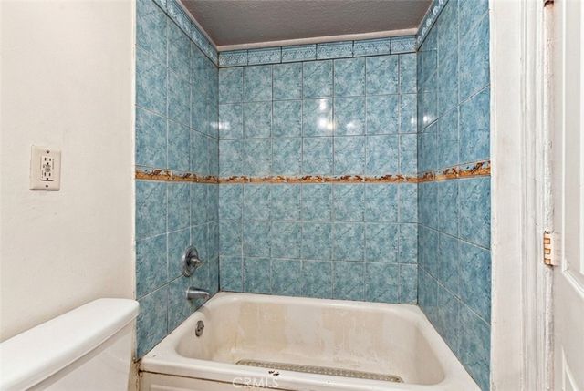 238 W 90th, Los Angeles, CA 90003