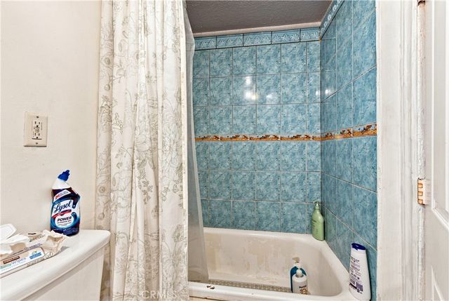 238 W 90th, Los Angeles, CA 90003