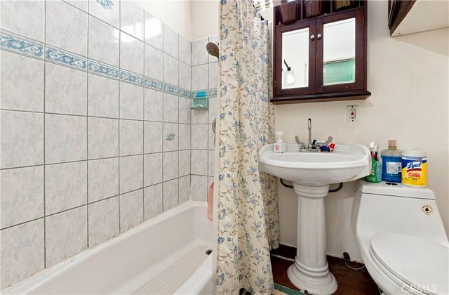 238 W 90th, Los Angeles, CA 90003