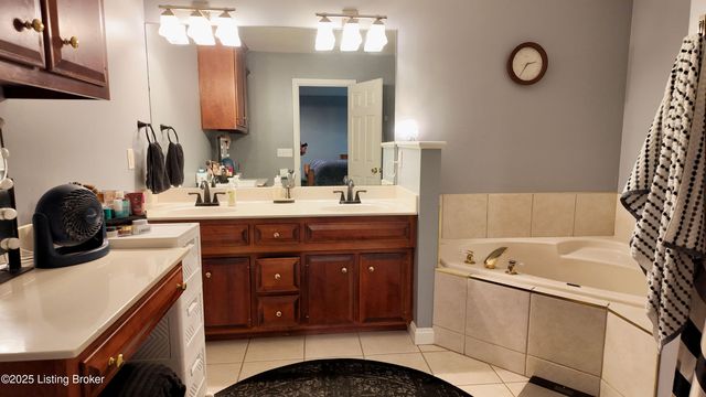 116 Waverly Dr, Bardstown, KY 40004