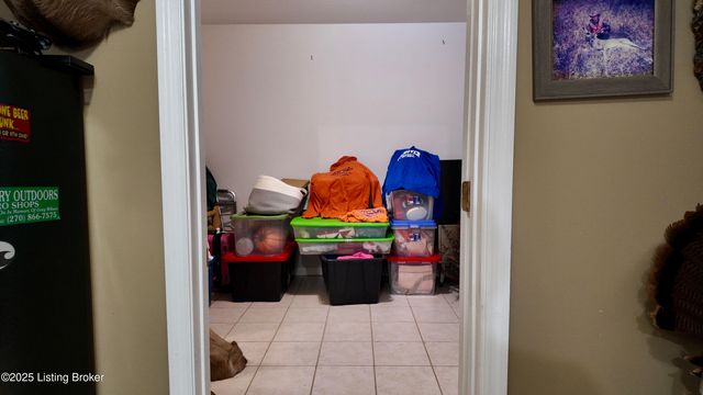 116 Waverly Dr, Bardstown, KY 40004