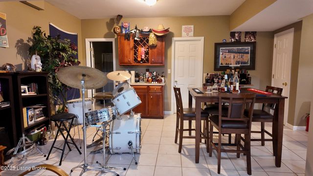 116 Waverly Dr, Bardstown, KY 40004