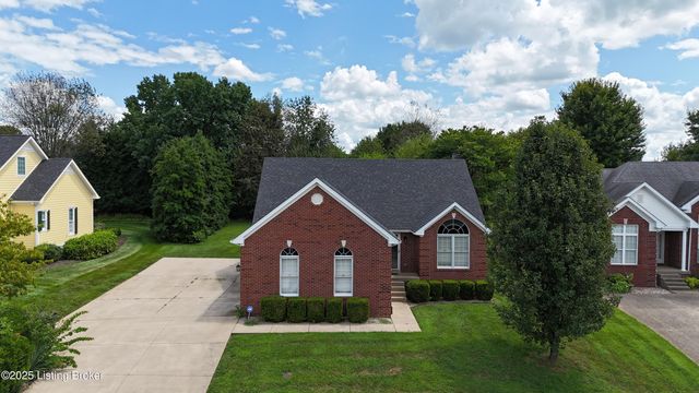 116 Waverly Dr, Bardstown, KY 40004