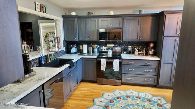 116 Waverly Dr, Bardstown, KY 40004