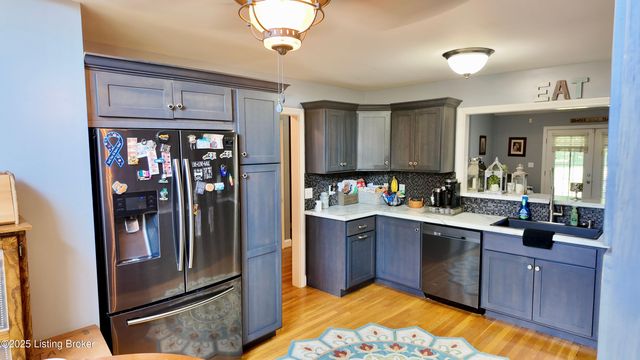 116 Waverly Dr, Bardstown, KY 40004