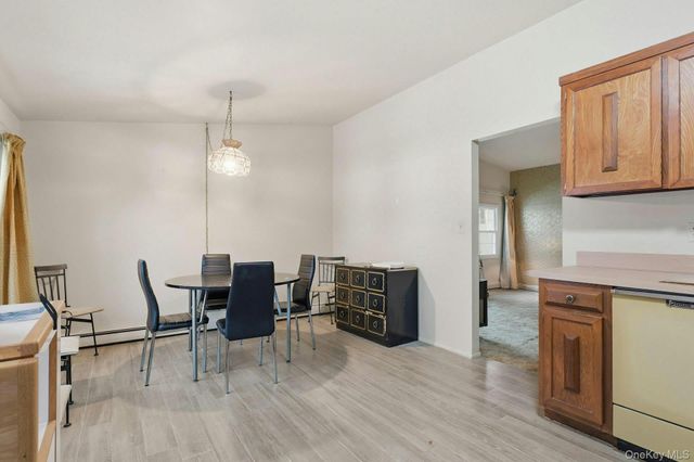 5431 Expressway Drive N, Holtsville, NY 11742