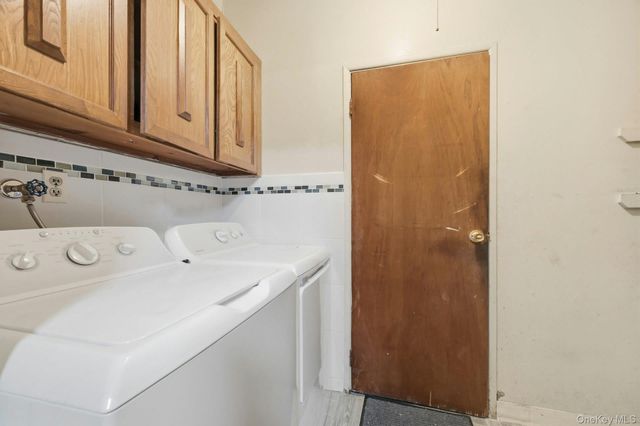 5431 Expressway Drive N, Holtsville, NY 11742