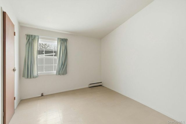 5431 Expressway Drive N, Holtsville, NY 11742